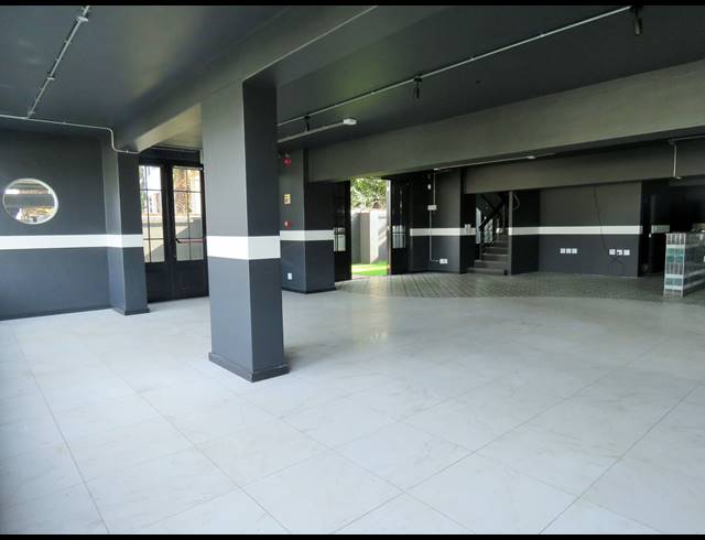 510M² BUSINESS TO LET IN SOMERSET WEST CENTRAL